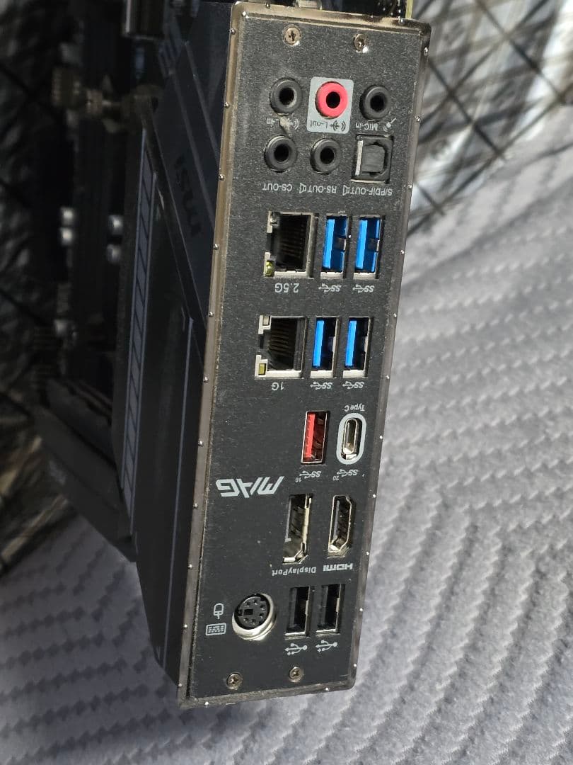 P*M様 Intel Core i7-10700K & MSI Z490 マザー