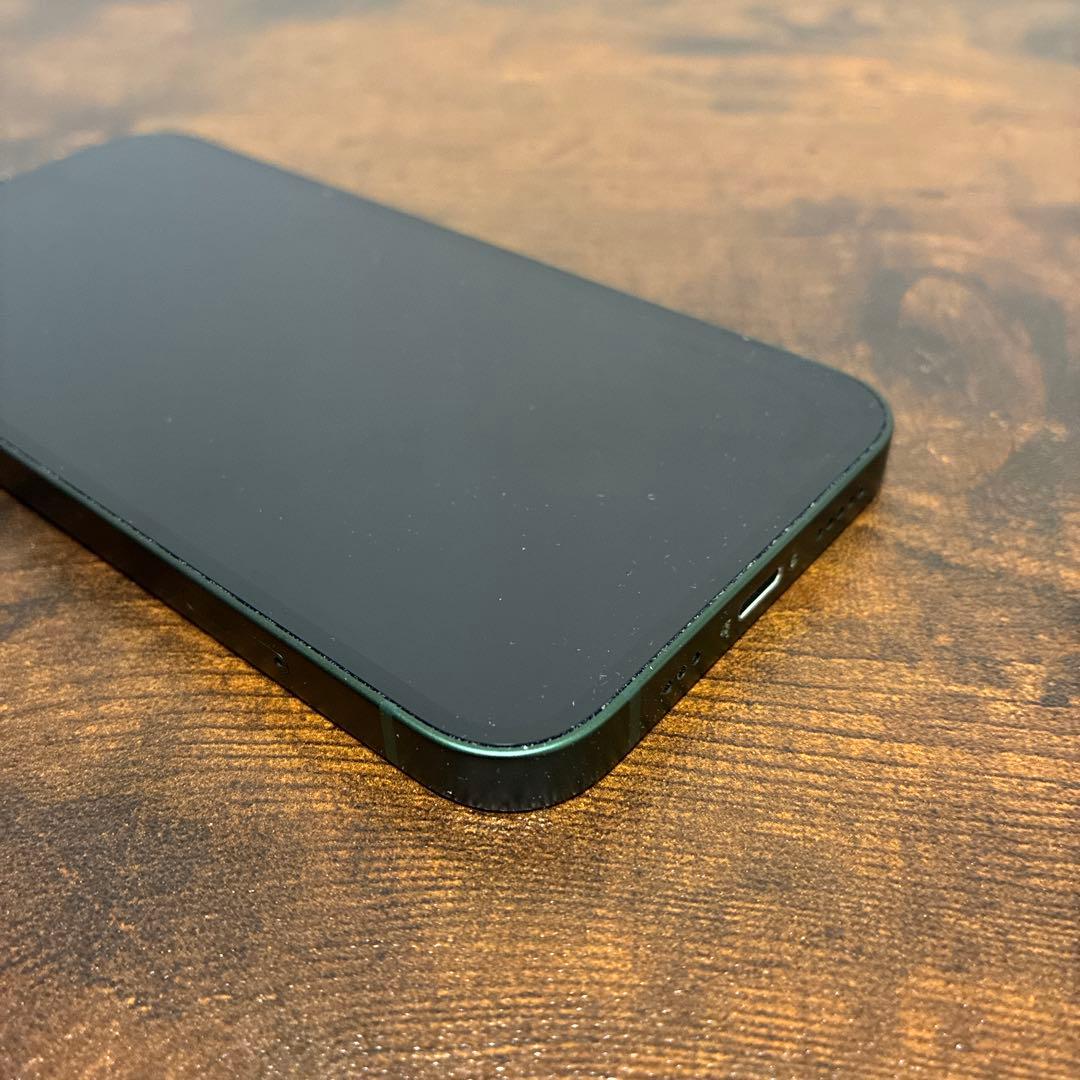iPhone 13 本体