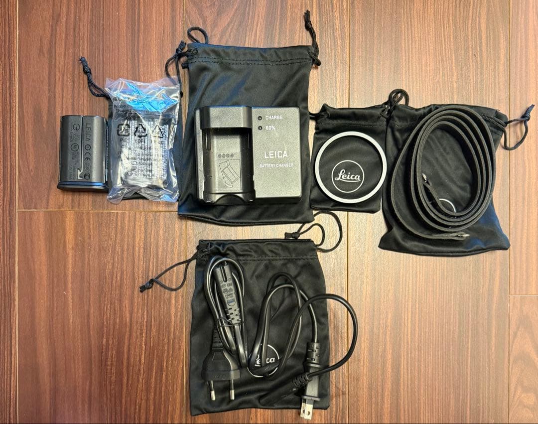 美品　LEICA Q2 コンパクトデジタルカメラ