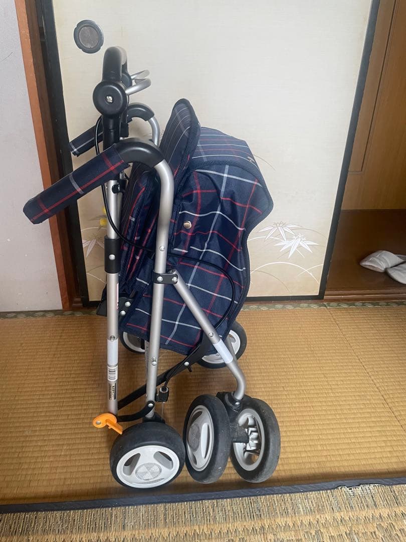 Tirel 折りたたみ式介助用車椅子 ネイビー・チェック