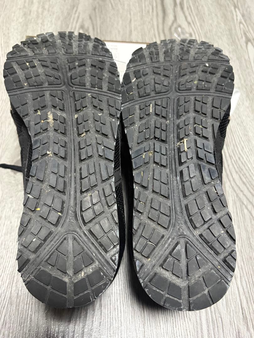 アシックス 安全靴 ブラック　23.5cm 中古
