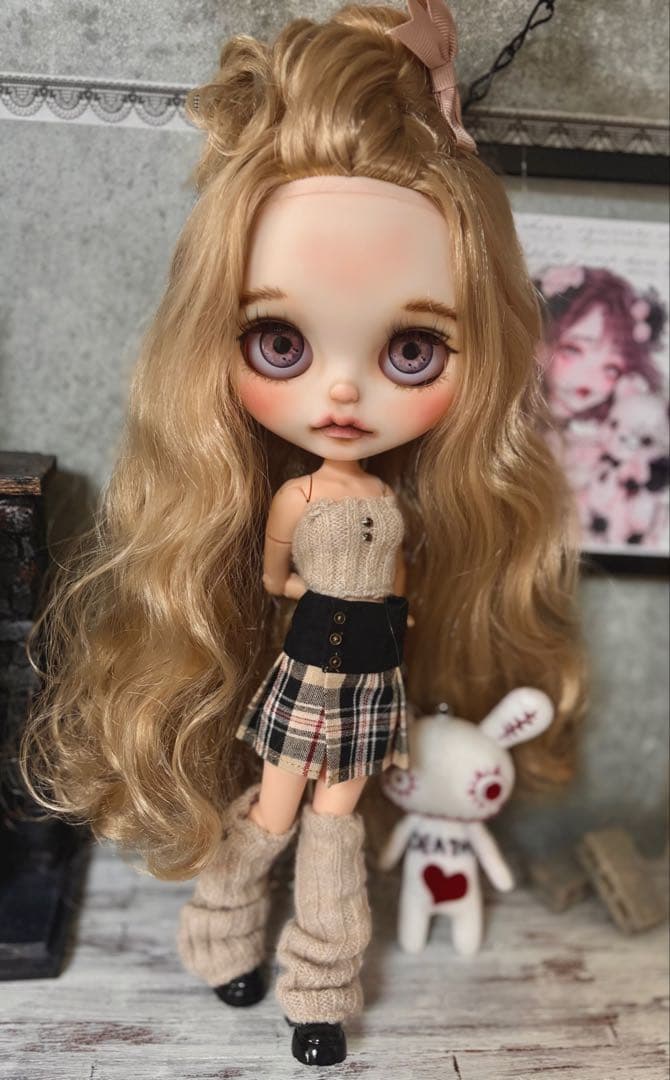 カスタムアイシードール　ネオサイズ　白肌　ふわふわミルクティーベージュ