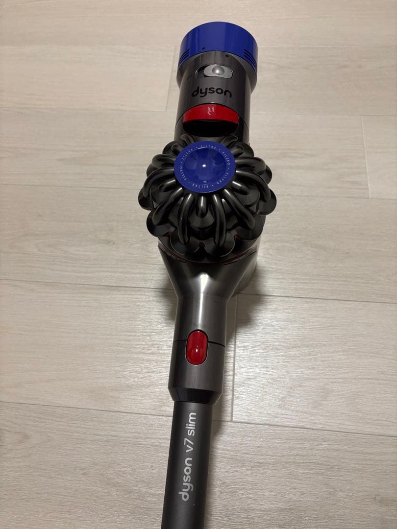 【ひなまつり】ダイソン Dyson V7 Slim コードレス掃除機