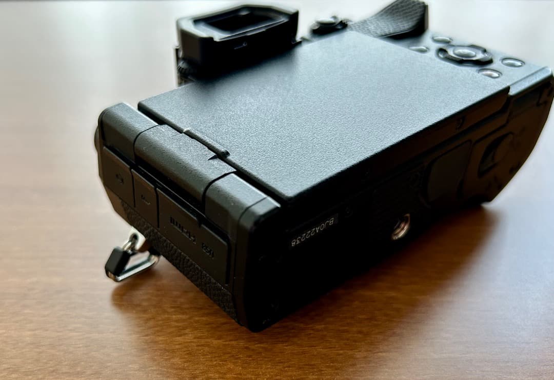 OM System OM-5 本体 Black