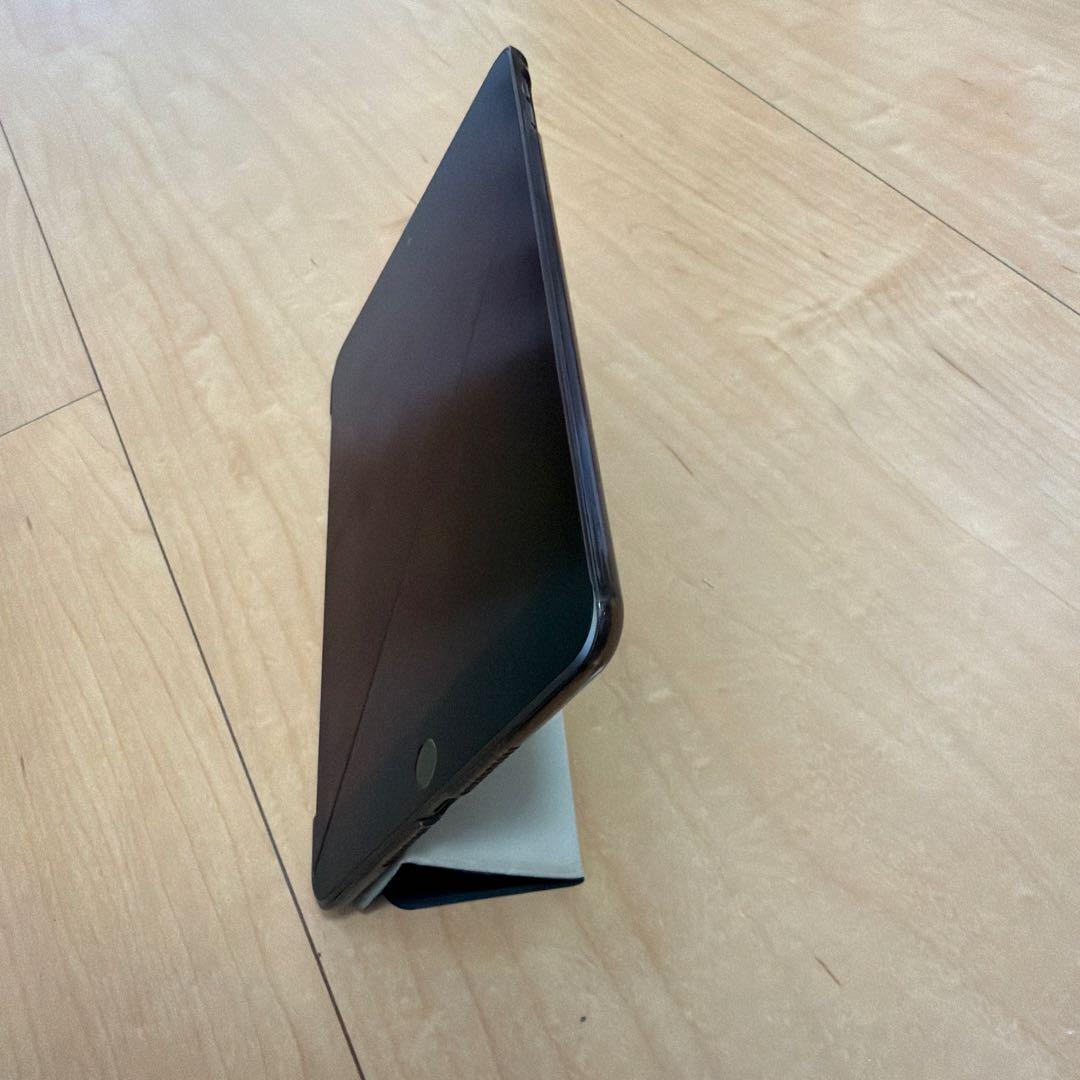 iPad mini 第5世代　スペースグレー 本体 カバー付　 Wi-Fiモデル