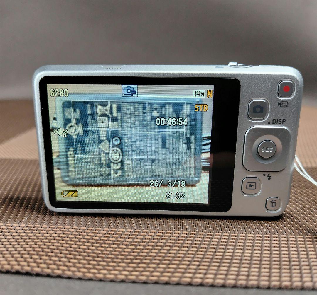 デジタルカメラ CASIO EXILIM EX-Z800