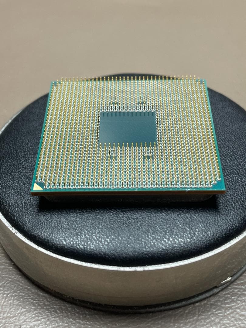 AMD Ryzen 7 3700X CPU 純正クーラー付 高性能グリス付
