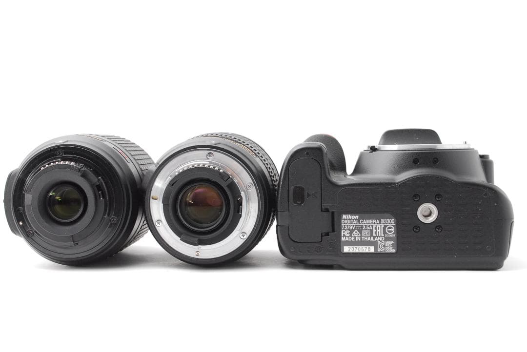 【美品　使用感少】ダブルレンズ　Nikon D3300　スマホ転送　高画質モデル