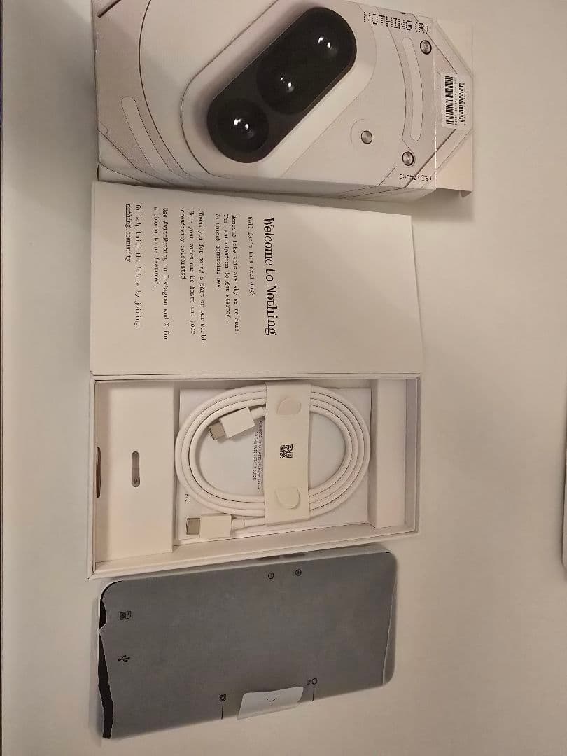 Nothing Phone 3a 128GBとケース2種