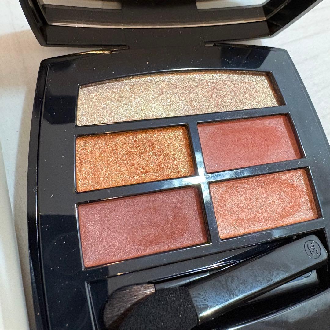 CHANEL レベージュパレットルガール ゴールデン シャネル アイシャドウ