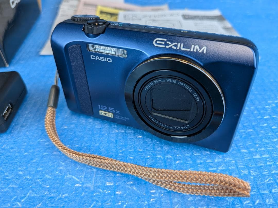 CASIO EXILIM EX-ZR200 デジタルカメラ SDHCカード付き