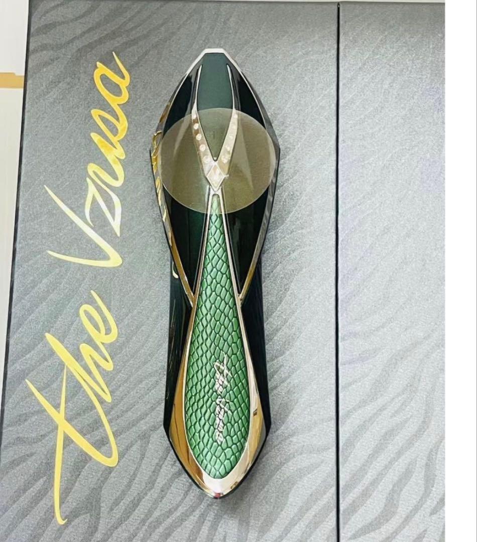 the Vzusa 美顔器 グリーン メデューサ本体＋ジェルセット