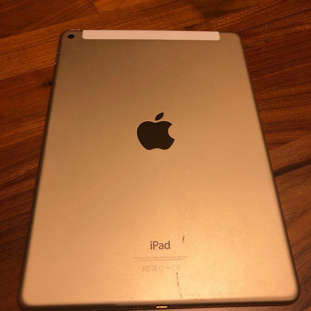 Apple iPad Air2ゴールド