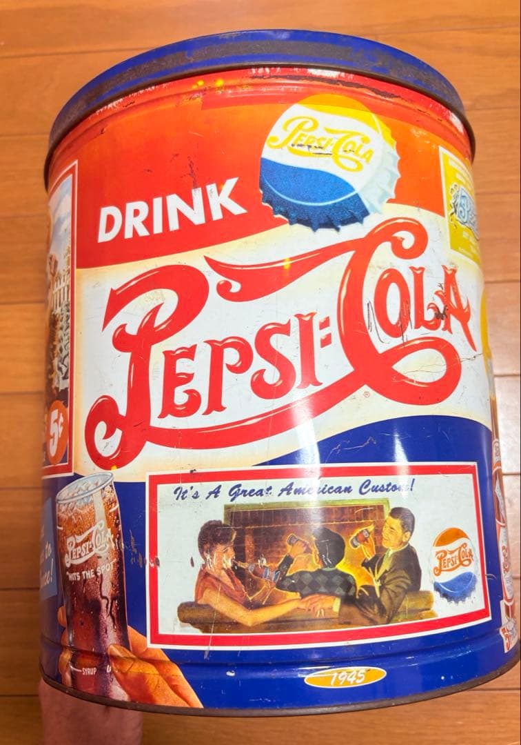 ヴィンテージのペプシコーラ広告用ブリキ缶
