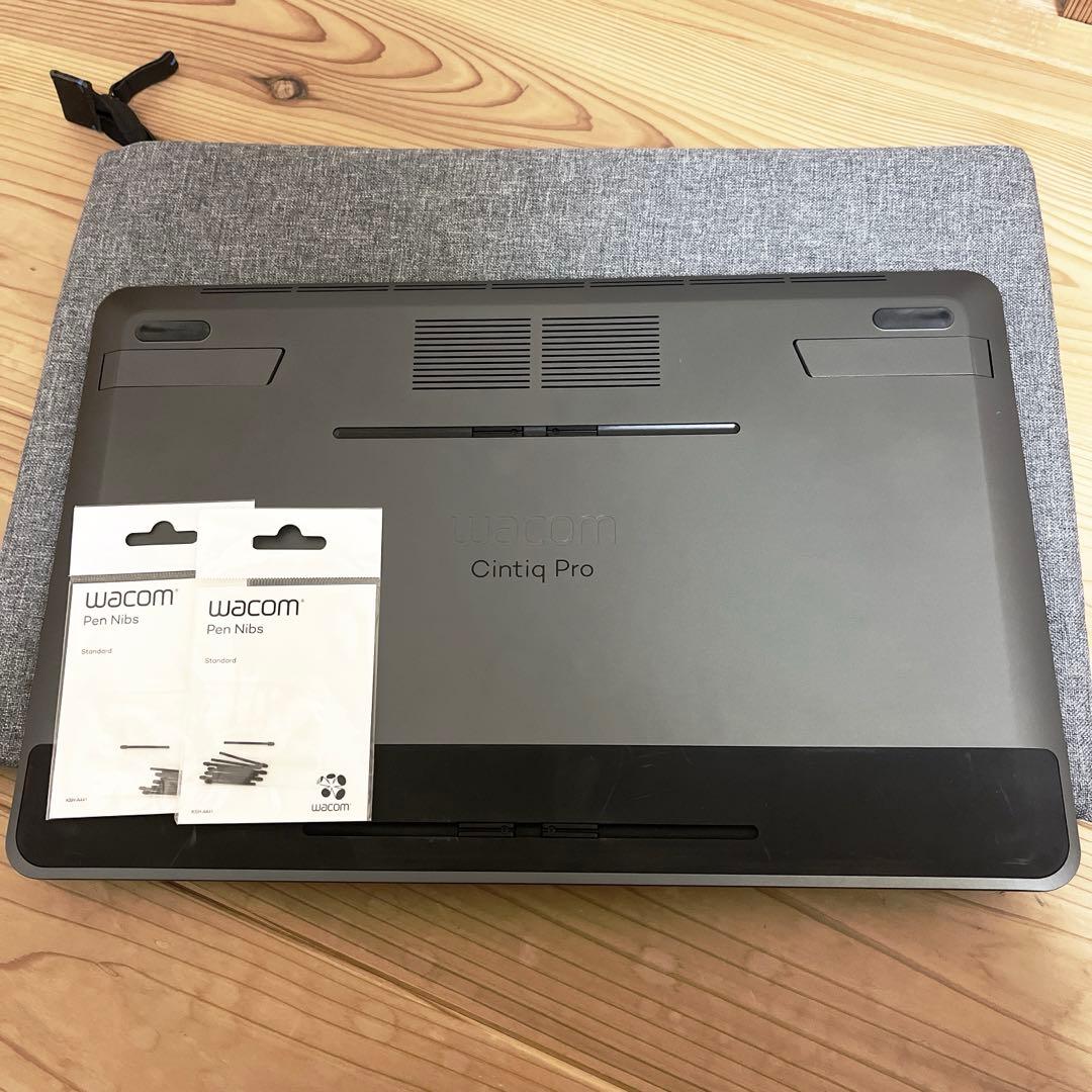 Wacom液晶タブレット本体DTH-1620※手渡しのみ