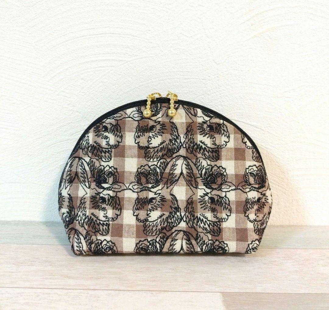 専用☆刺繍生地ラウンドポーチ2点おまとめ☆ ジョリーフルール