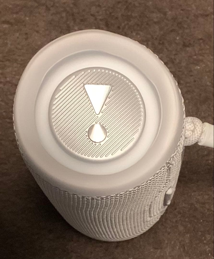 JBL flip6 ホワイト ワイヤレススピーカー Bluetooth