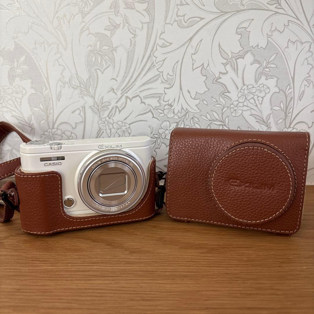 【美品】CASIO EX-ZR4100 自撮り 超広角19mm ホワイト