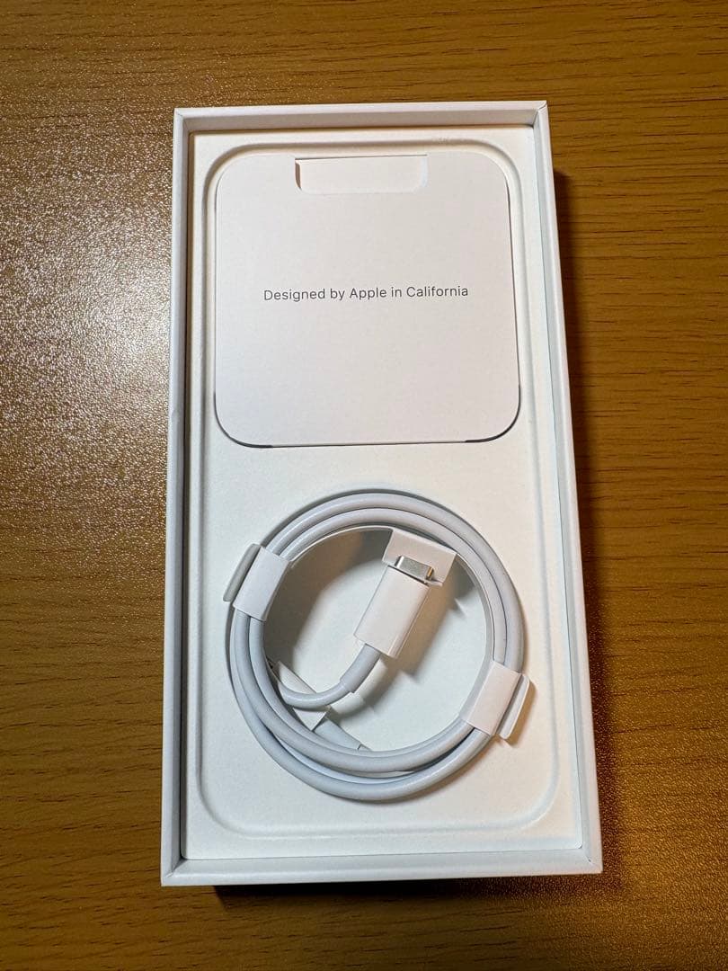 iPhone 13 128GB、ミッドナイト、SIMフリー、動作良好、充電84%