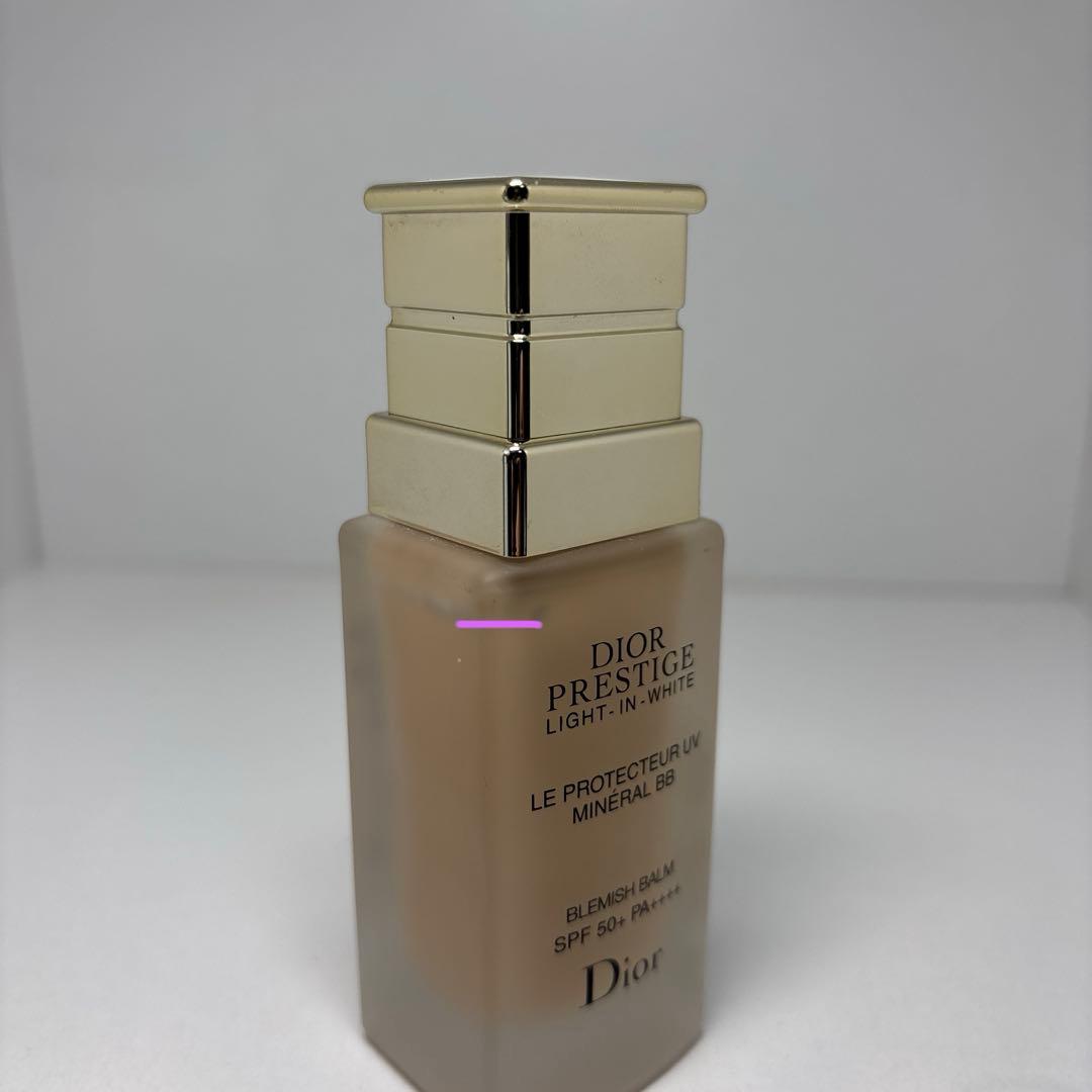 化粧下地 Dior LE PROTECTEUR UV MINERAL BB 30ml 01
