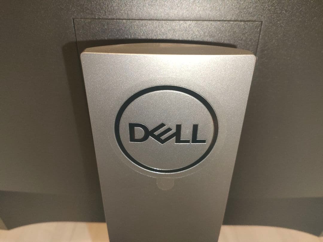 Dell 27インチモニター P2720D