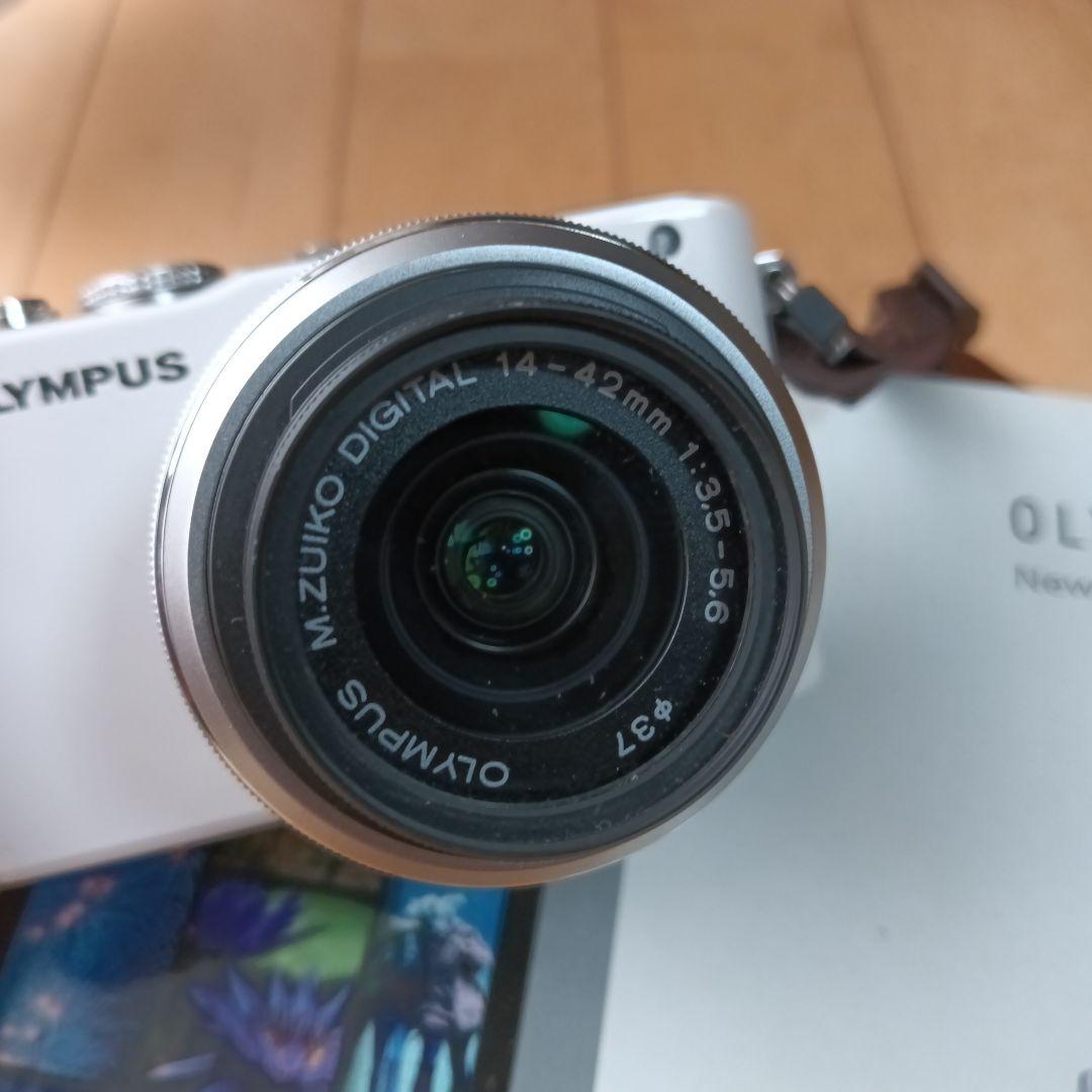 OLYMPUS ミラーレス一眼 M.ZUIKO 14-42mm