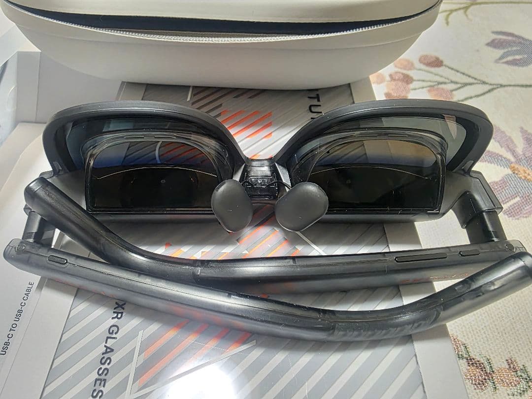 Viture Luma AR/XRグラスとコントローラーセット