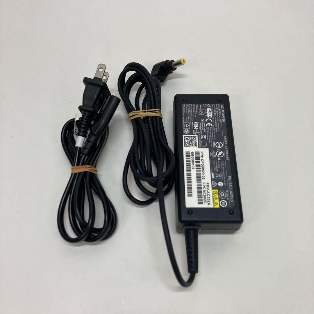 富士通 LIFEBOOK AH53/U FMVA53UR ノートパソコン
