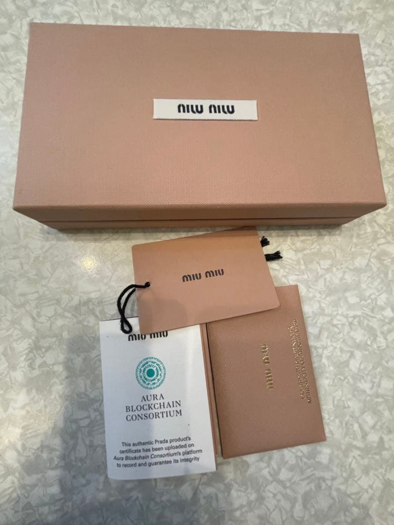 miu miu iPhone13proケース　箱付き