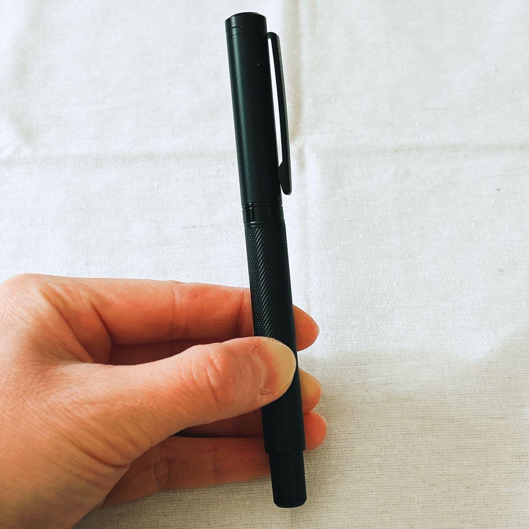SCRIVI PENS ブラック万年筆 極細ペン先 インクカートリッジ付き 黒
