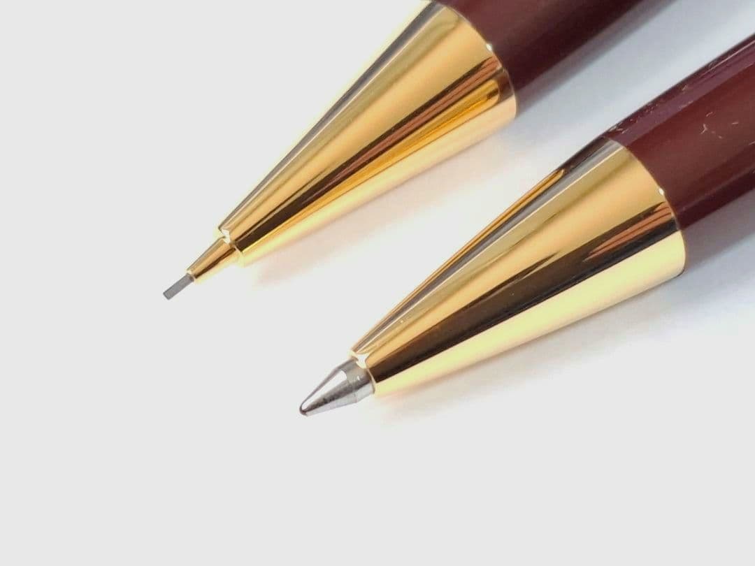 未使用　PILOT　Custom74 ボールペン　シャープペン　ディープレッド
