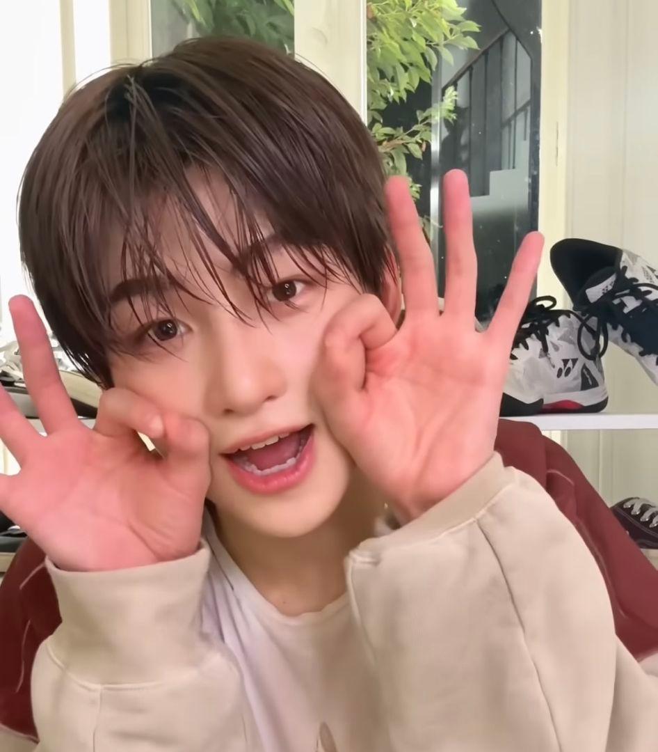 TWS ジフン 直筆サイン入り デコチェキ はじめまして