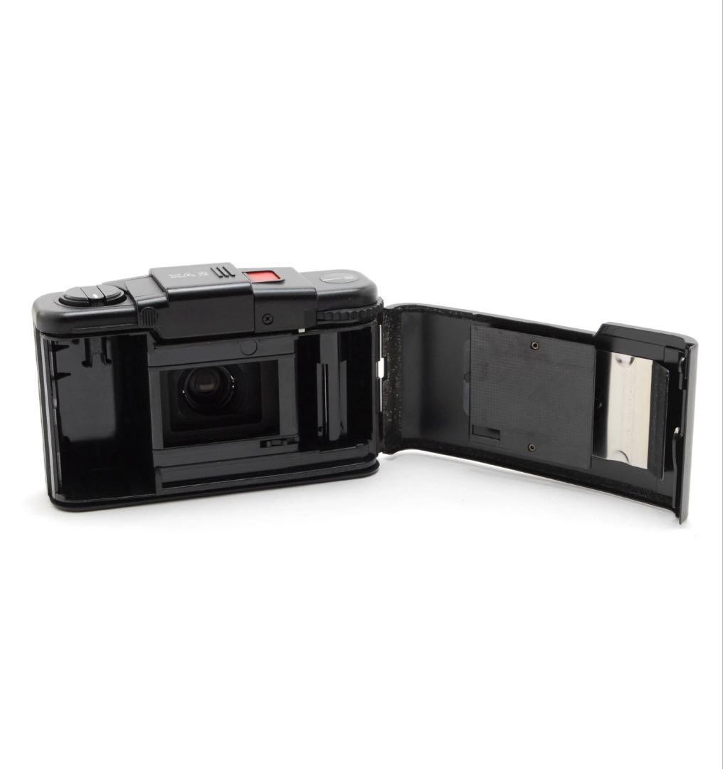 OLYMPUS XA2 コンパクトフィルムカメラ ブラック　稼働品
