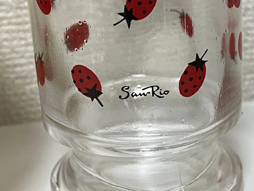 ⚫︎ 昭和レトロ サンリオ ストロベリーファンタジア　４点　カメイガラス　いちご