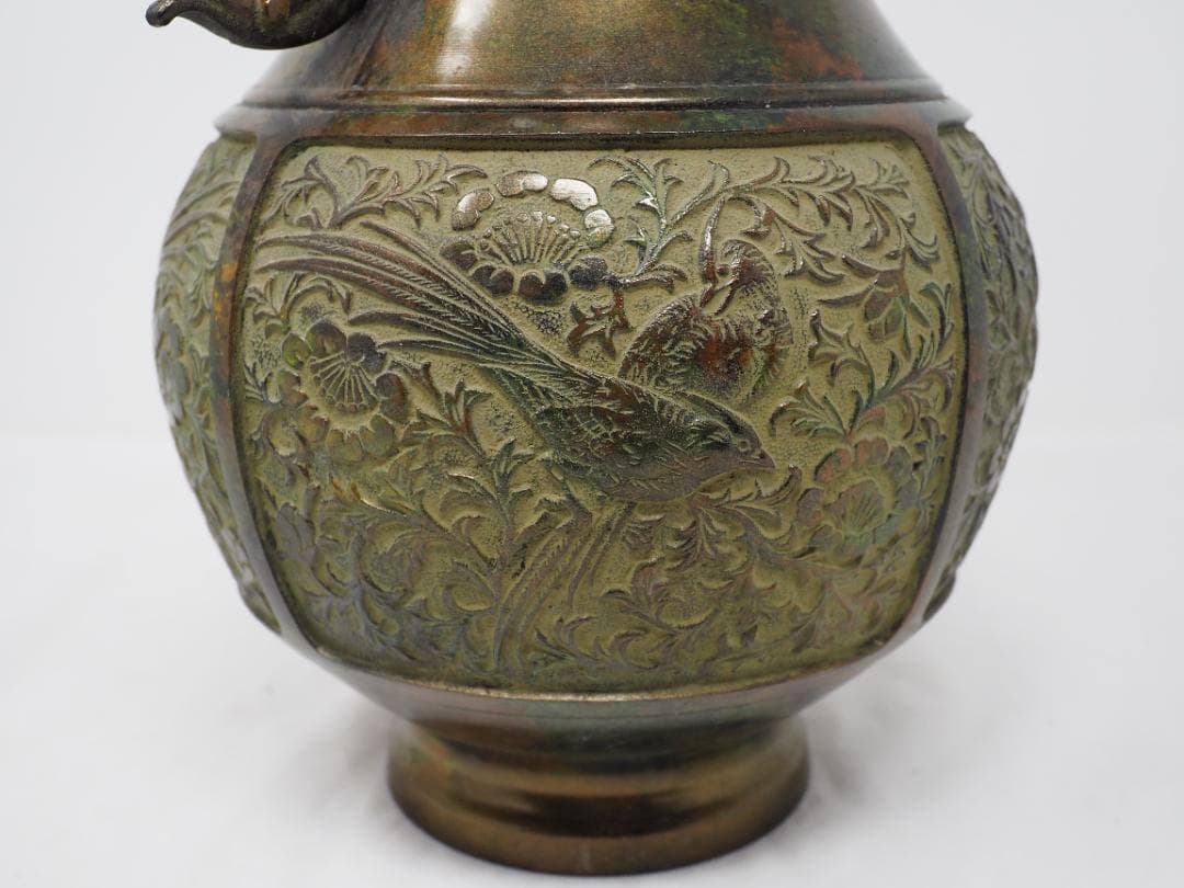 金属製花瓶　遊色・グラデーション模様が美しい　花鳥図　銅製？　 -SUX