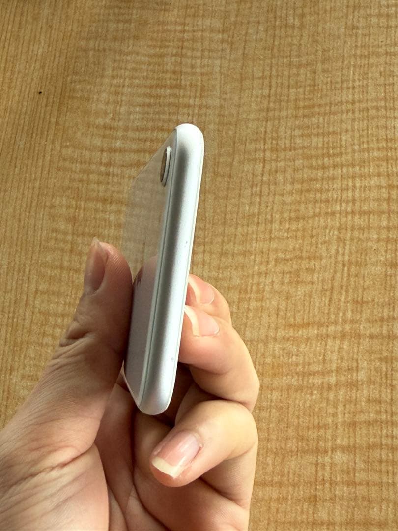 Apple iPhone 8 (SIMなし)