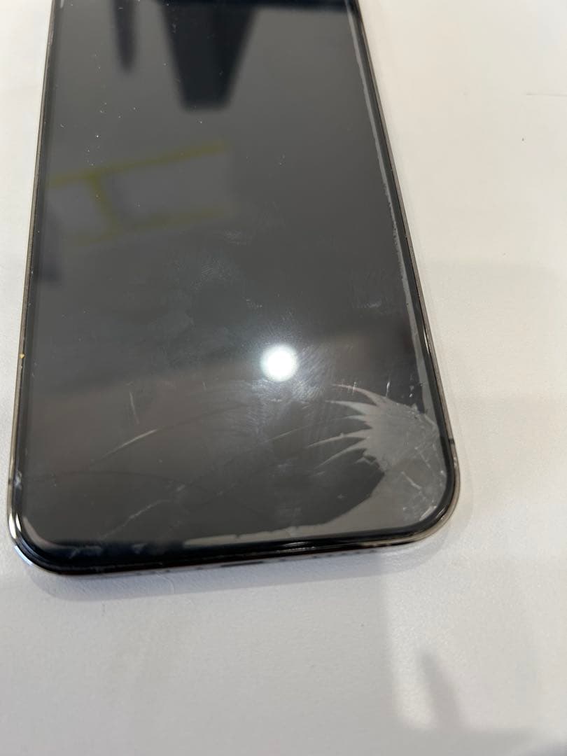 iPhone 12 pro 本体のみ 画面割れ