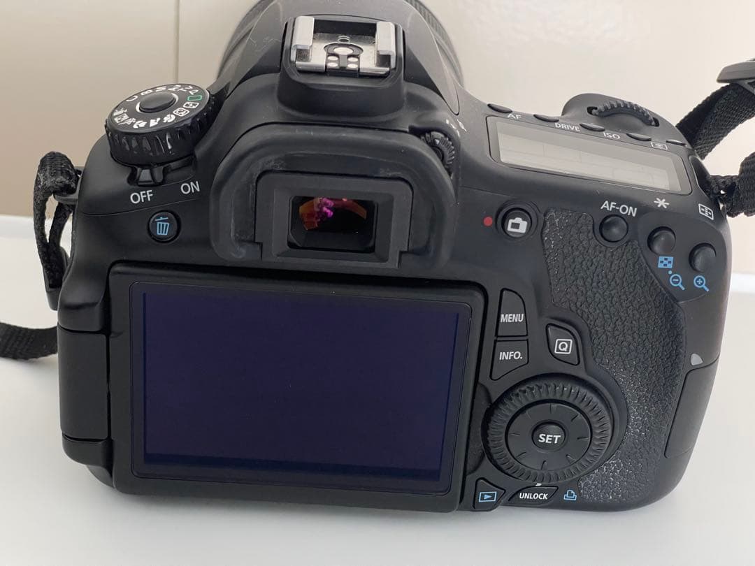 Canon EOS 60D デジタル一眼レフカメラ
