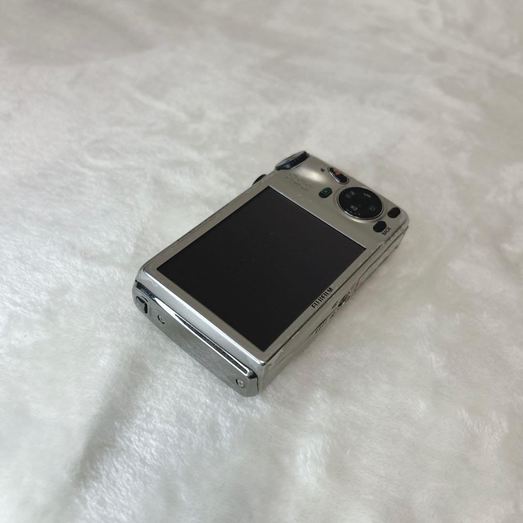 ジャンク　FUJIFILM FINEPIX F660EXR コンデジ