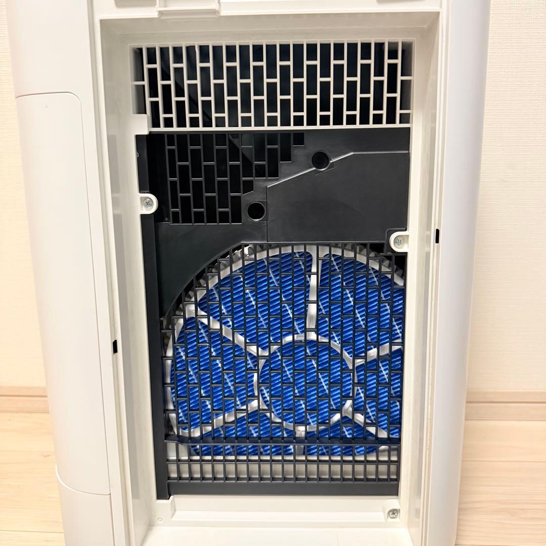 極美品　シャープ 加湿空気清浄機 プラズマクラスター KI-NS50-W