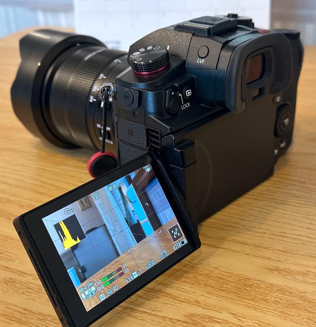 完動美品 　Panasonic　Lumix DC-GH6 　ボディ　4K動画