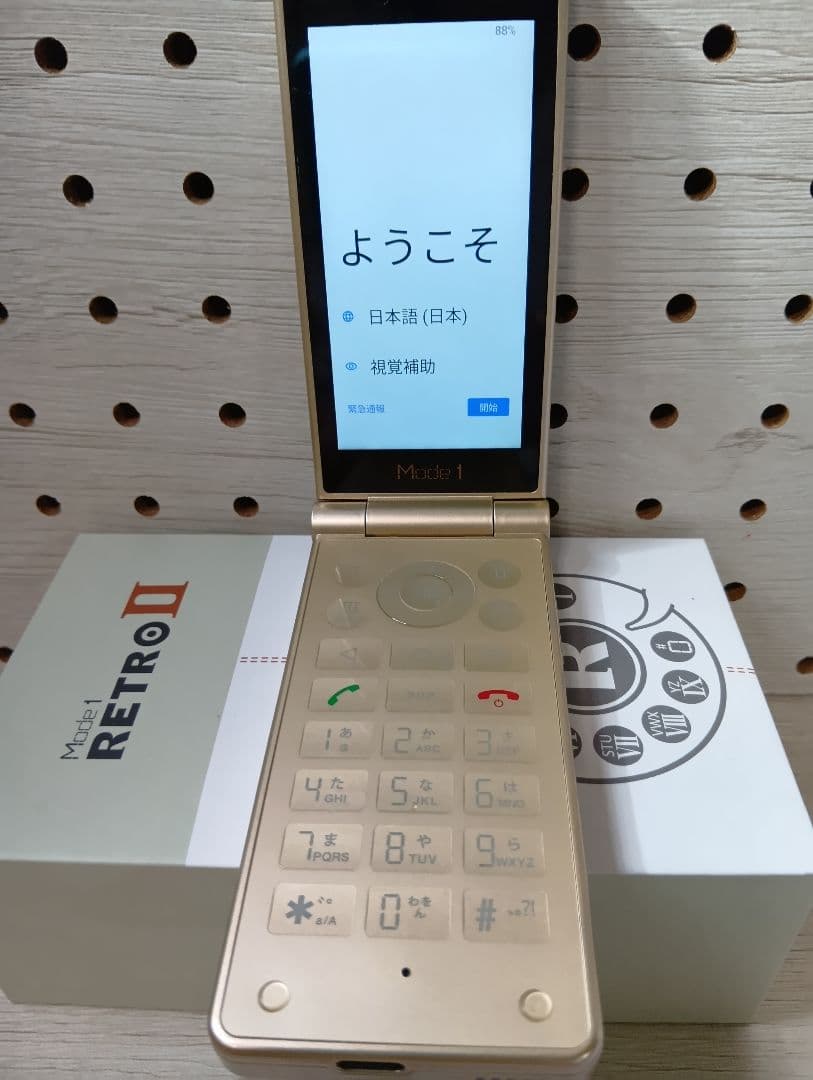 Mode1 RETRO II（MD06P）折りたたみスマートフォン
