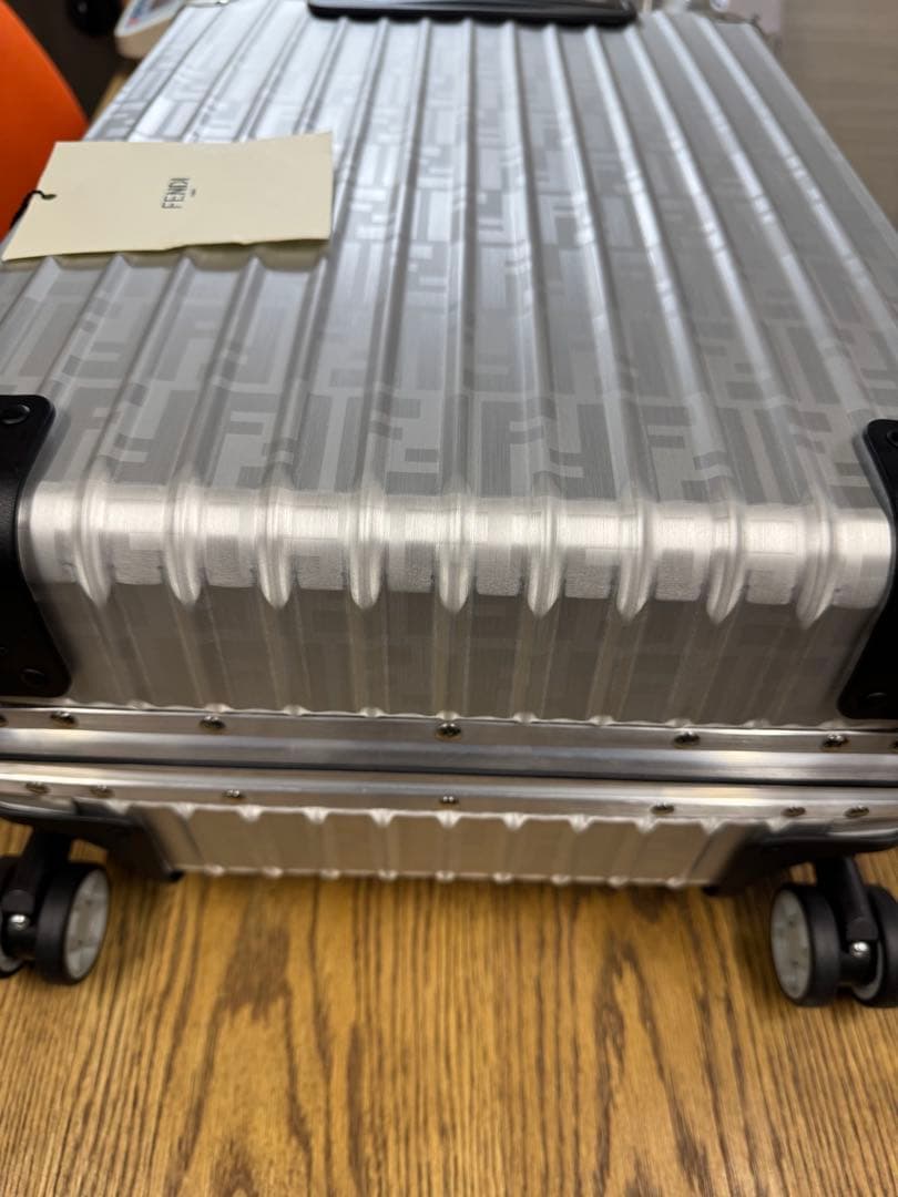 RIMOWAフェンディ　キャリーケース