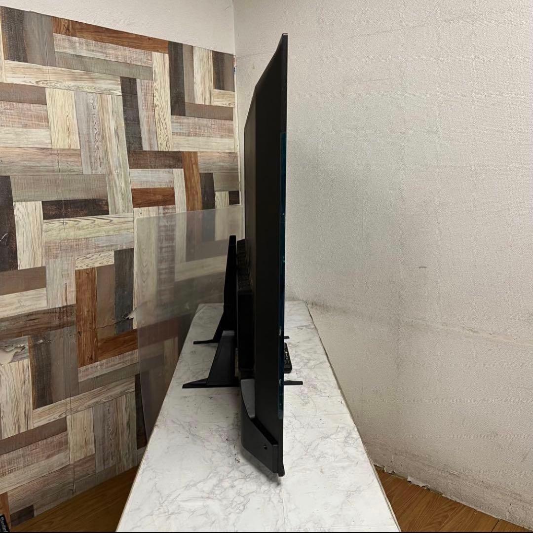 送料無料美品❣️箱付　高年式　43型4K ベゼルレス　W チューナー　液晶テレビ