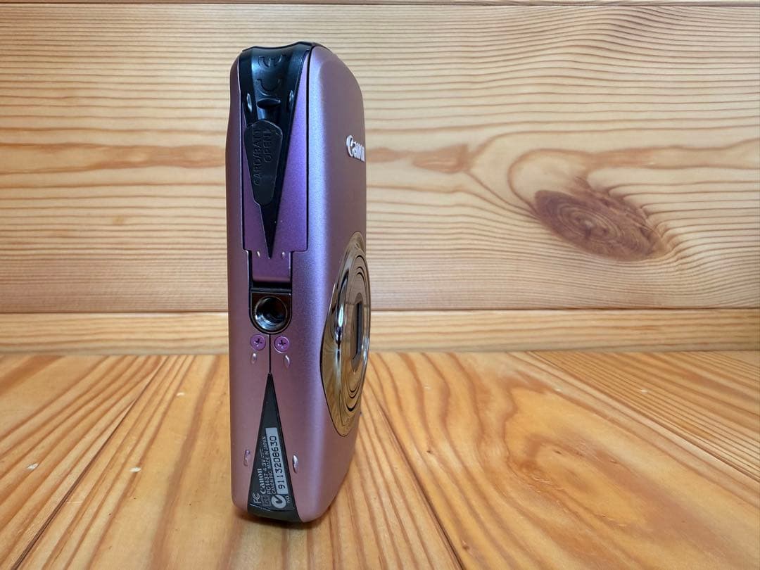 美品　キャノン IXY 930 IS ピンク （バッテリー充電器SDカード付）