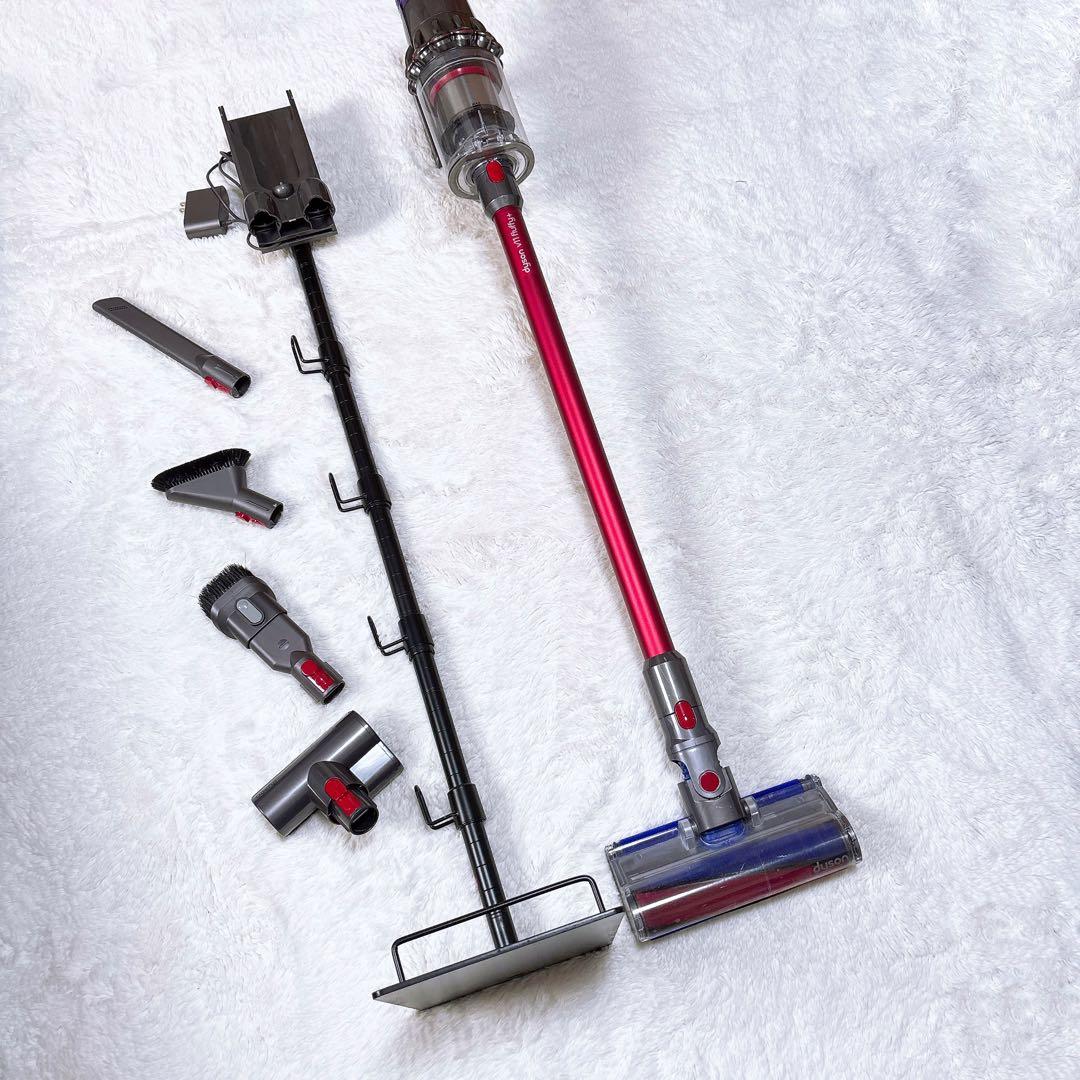 Dyson V11 fluffy+ スタンド・アタッチメント付き⭐︎