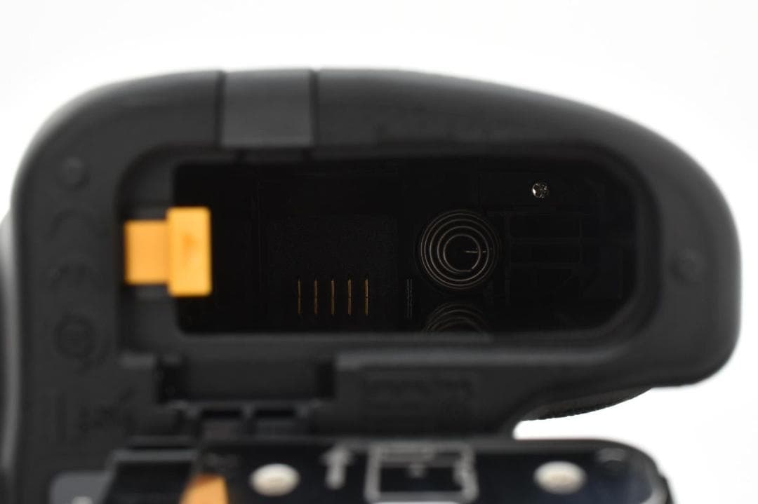 【美品】ニコン Nikon D3400 レンズキット ショット数2030回