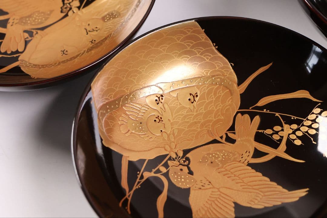 【MB288】天然木漆塗 親子雀と稲穂金蒔絵 黒椀 二客 大正昭和 漆芸 漆器