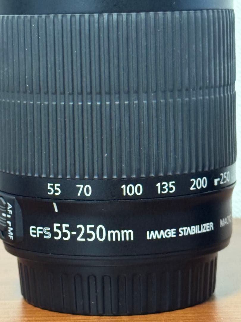 【SALE】Canon EFS 55-250mm UVフィルターレンズフード付き