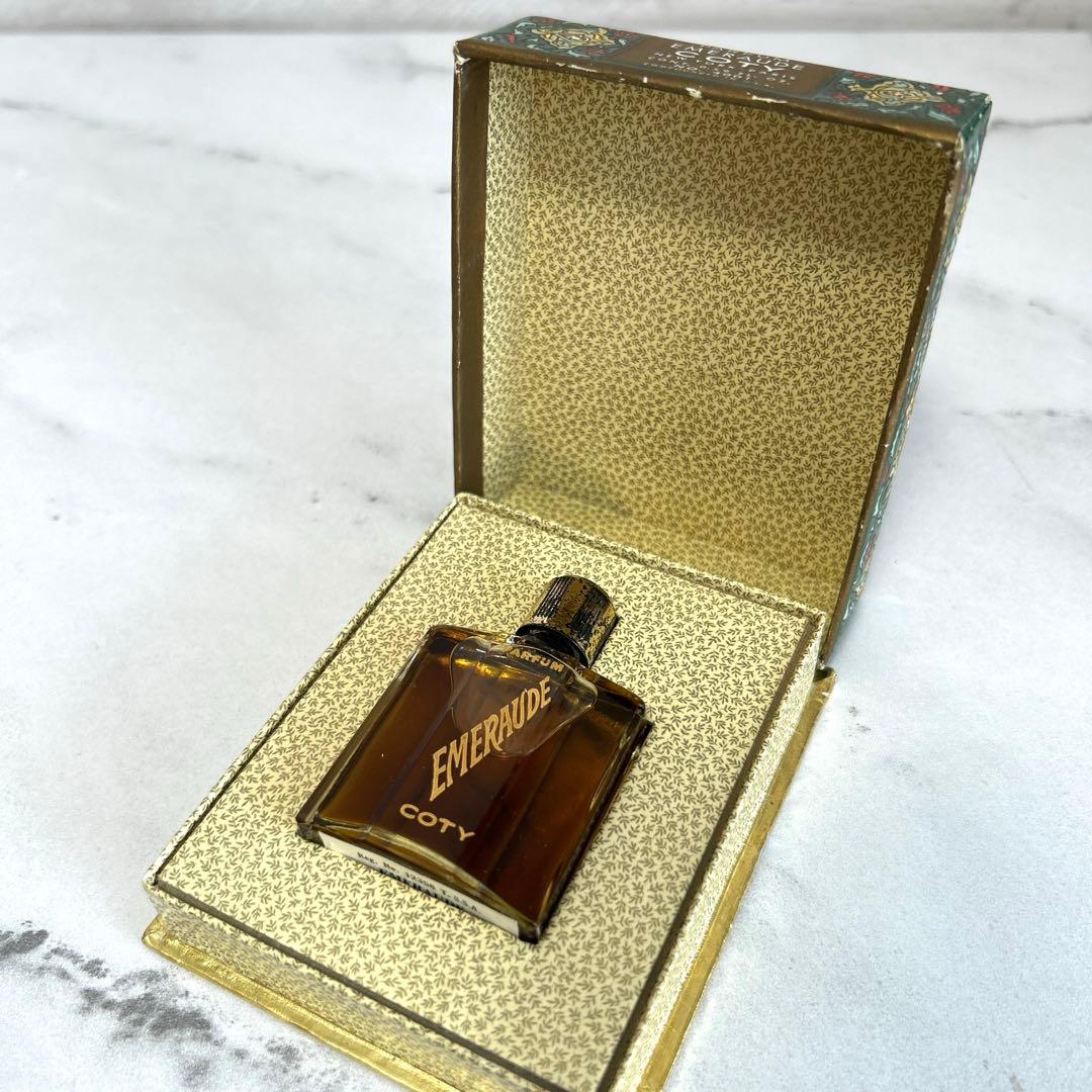 未使用　COTY EMERAUDE パルファム 12ml